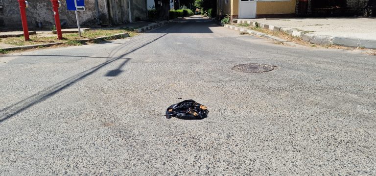Războiul împotriva Mitocanilor și a Nesimțirii și-a  deschis astăzi front de luptă în curtea Spitalului județean…!