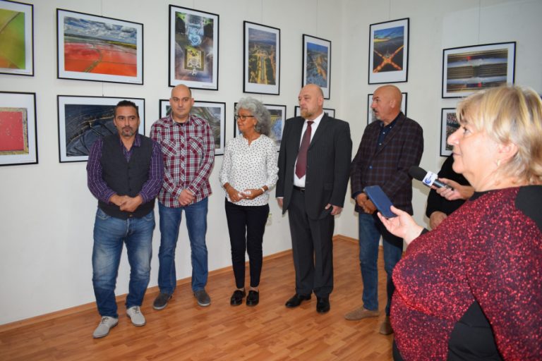 Expoziţia „Fotografie aeriană” a fotografului Yavor Michev, dedicată Zilei Independenţei Bulgariei sărbătorită astăzi, 22 septembrie