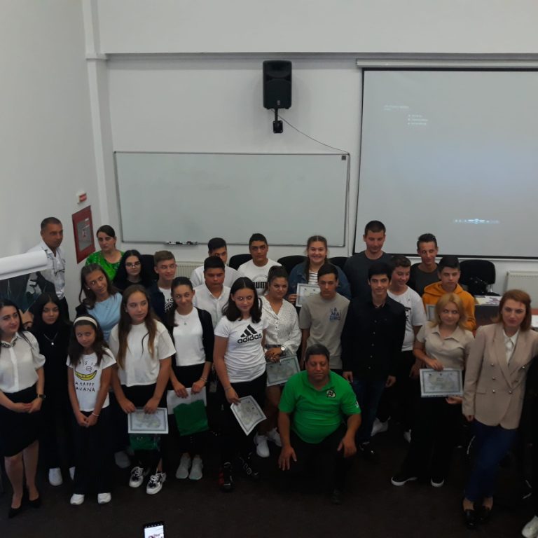 Consiliul Județean Giurgiu a premiat 24 de elevi giurgiuveni participanți la campania „Mesajul meu antidrog”