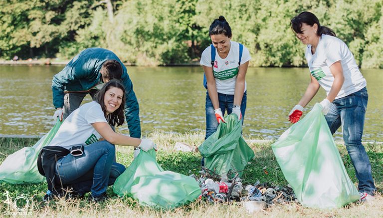 „Devino voluntar și implică-te acum!” este îndemnul Primăriei din Florești-Stoenești de a participa la „Ziua curățeniei naționale”