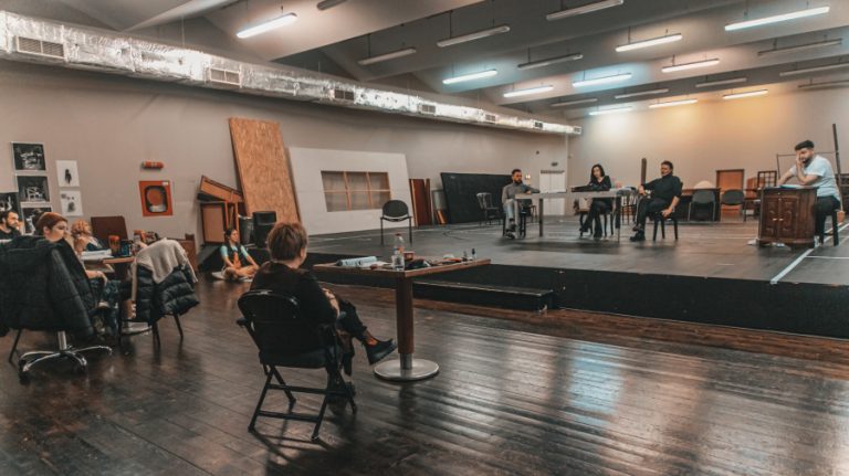 La Teatrul „Tudor Vianu” se pregătește o surpriză deosebită la început de an