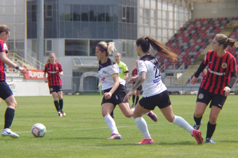 FOTBAL FEMININ -Avancronică. În Cupa României, Carmen București va întâlni pe Gloria Bistrița-Năsăud