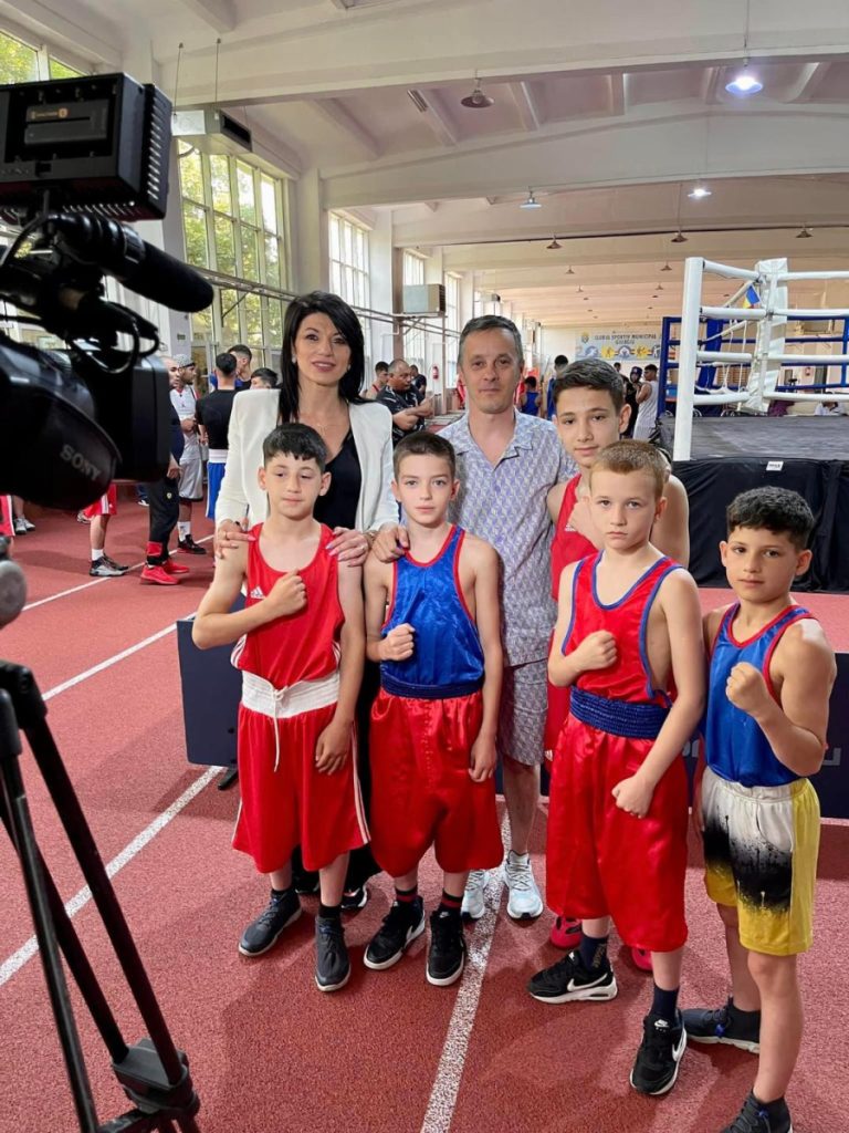 Spectacol pugilistic de excepție organizat la Giurgiu de Clubul Municipal Sportiv. Care au fost marii pugiliști ai României, prezenți la acțiune.(Galerie FOTO)