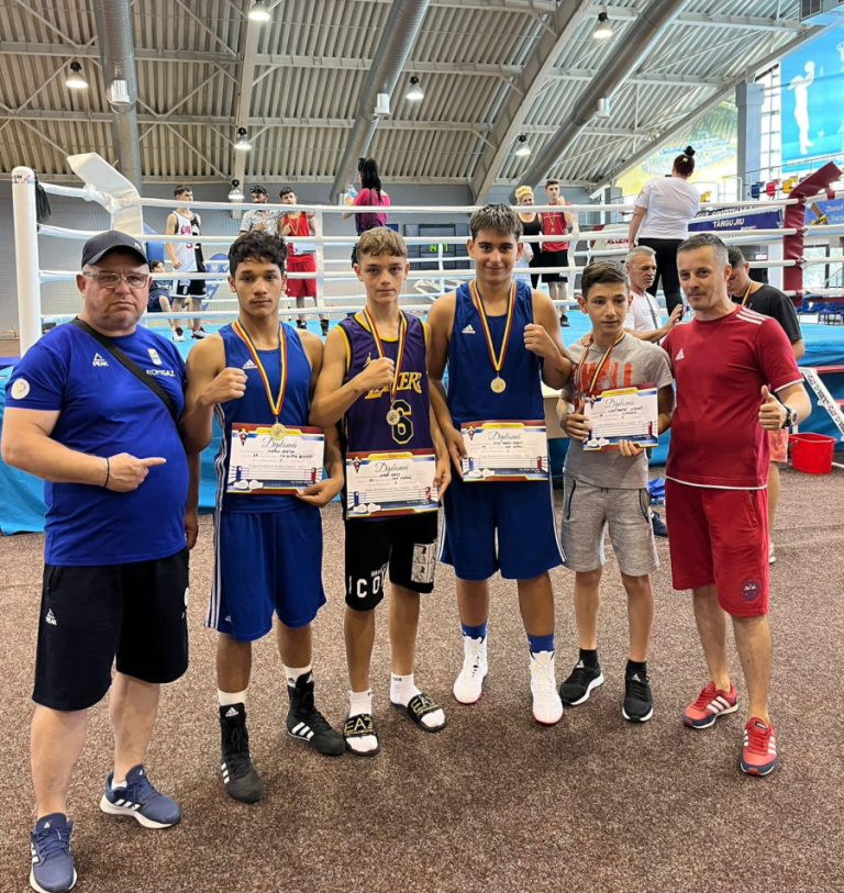 Patru medalii, din care 3 de aur, obținute de pugiliștii Centrului Național Olimpic de Juniori – Giurgiu