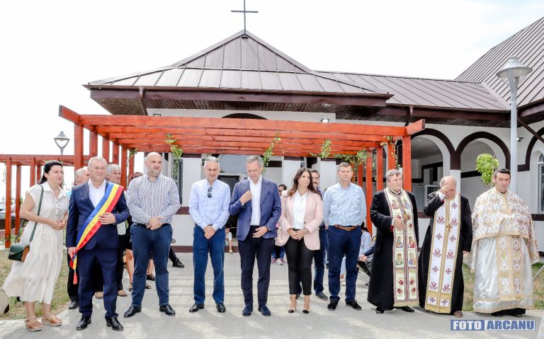 Alexandru ANDREI, deputat PNL: „În zi de mare sărbătoare, am fost invitați de primarul Viorel Rotaru la un eveniment important în viața comunei Băneasa