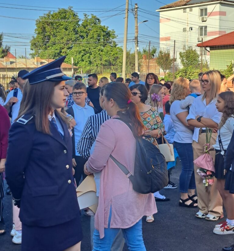 Polițiștii giurgiuveni au fost alături de elevi, încă din prima zi de școală!