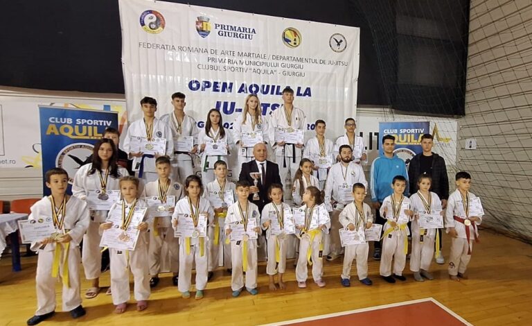 41 de medalii cucerite de elevii prof. Ion Chelu, la cea de-a 16-a ediție a concursului de Ju Jitsu – ”Open AQUILA”!