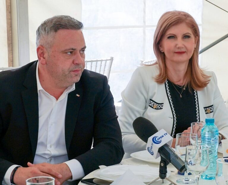 Cristina Elena DINU: „Noi acte normative care completează lista soluţiilor convenite, în urma negocierilor cu protestatarii, de către premierul Marcel Ciolacu şi ministrul Agriculturii, Florin Barbu”