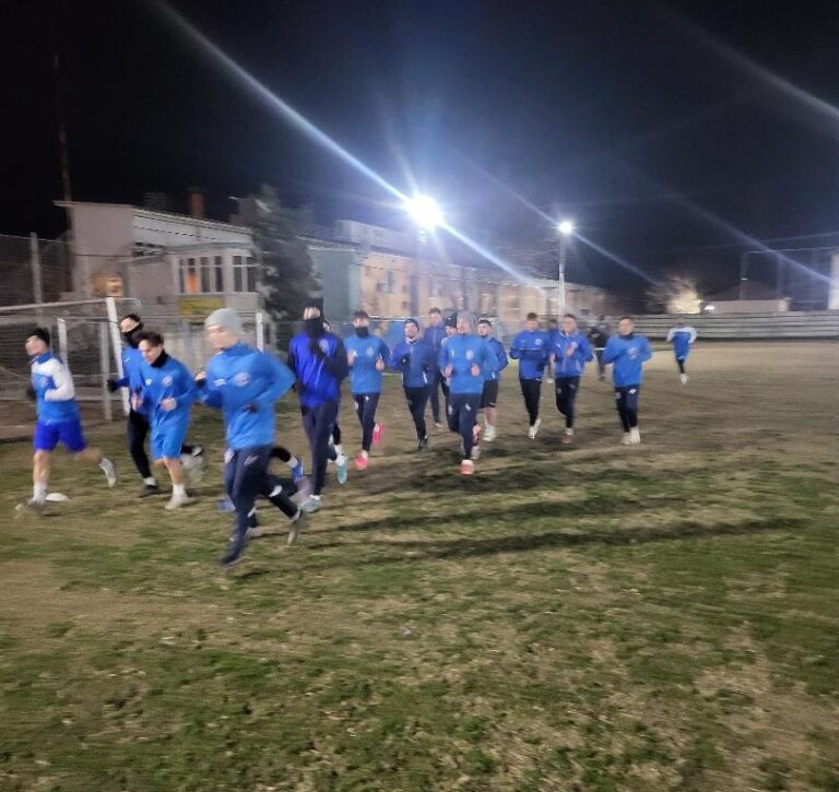 FOTBAL. Primul antrenament al echipei Dunărea Giurgiu, din acest an, s-a făcut miercuri, pe nocturnă!