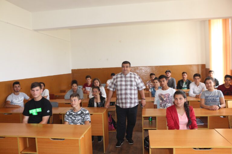 Elevii din comuna Clejani vor beneficia de 856 de porții de mâncare, prin programul „Masă sănătoasă”…
