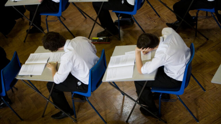 Inspectoratul Școlar Județean Giurgiu:„ Astăzi, marți 25 iunie, a început Examenul de Evaluare Națională – 2024.” Care au fost subiectele la prima probă, cea de Limba și literatura română…