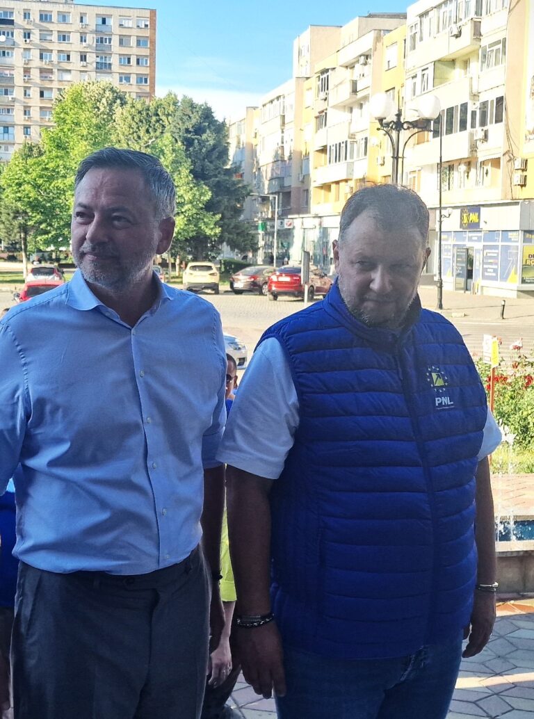 Senatorul Toma PETCU, la finalul campaniei electorale, de vineri, 7 iunie – 2024:  „A fost o campanie dificilă, dar foarte frumoasă, căci am reușit în aceste 4 săptămâni să aducem alături de noi, pe stradă, peste 50 de mii de oameni!”