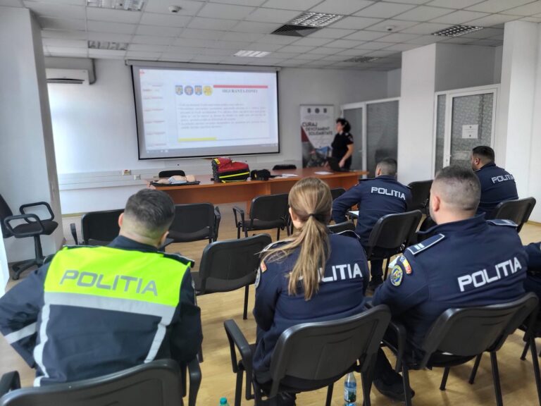 Polițiștii din cadrul IPJ Giurgiu continuă instruirea în domeniul acordării primului ajutor