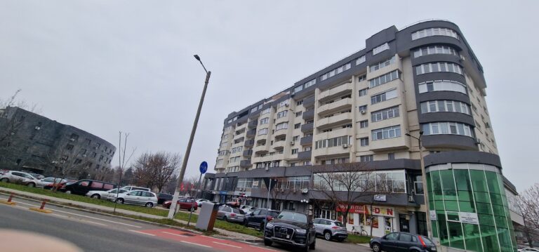 Primarul Municipiului Giurgiu ne vorbește despre un bloc „fantomă” din centrul muncipiului în care locatarii nu și-ar plăti obligațiile cetățenești. Directorul DITL îl contrazice…