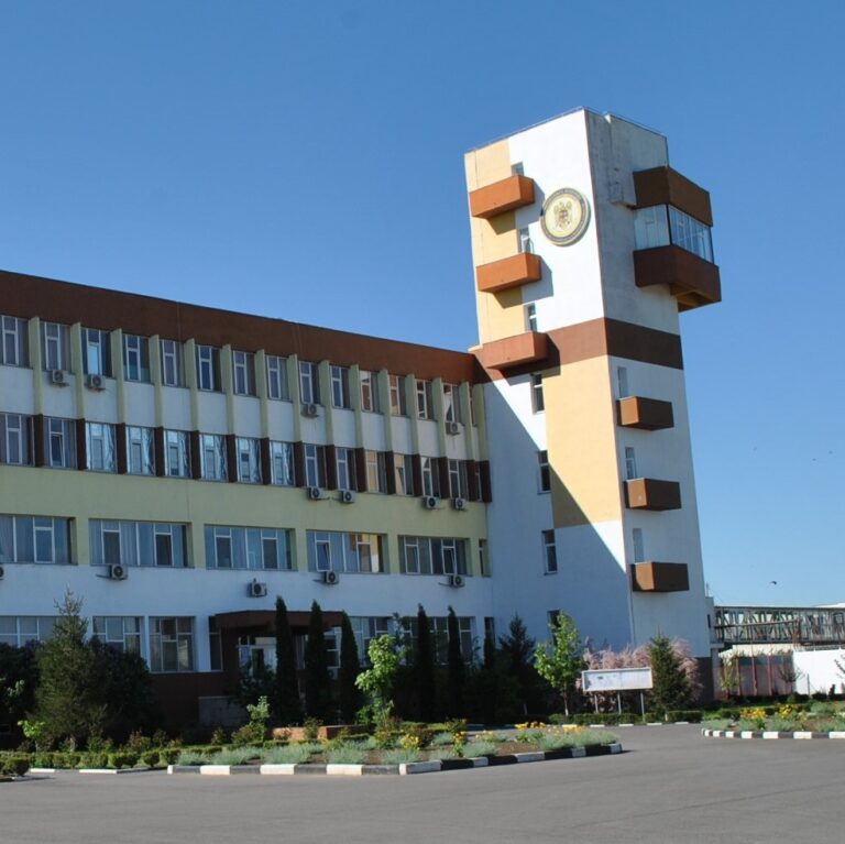 Penitenciarul Giurgiu angajează: post disponibil pentru un agent conducător auto