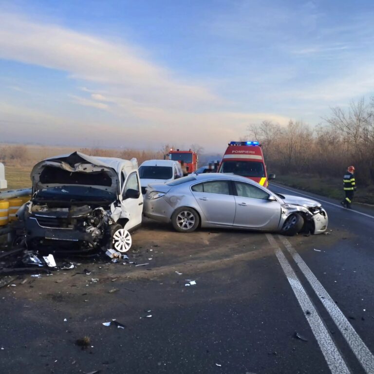 Accident rutier pe DN6: Două persoane rănite între localitățile Stâlpu și Valea Plopilor