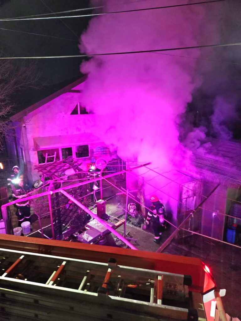 Garajele din Giurgiu, pericole ascunse: Un incendiu a provocat pagube semnificative