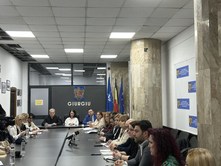 Conferință de presă la Prefectura Giurgiu: dialog pentru transparență și colaborare între instituții și presă