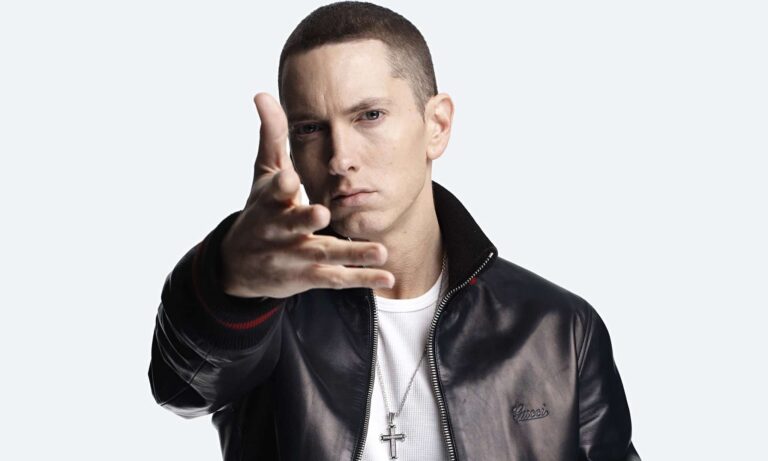 Cunoscutul cântăreț EMINEM: „Dacă aș avea oportunitatea să elimin un singur lucru din lume astăzi, aș elimina internetul!”