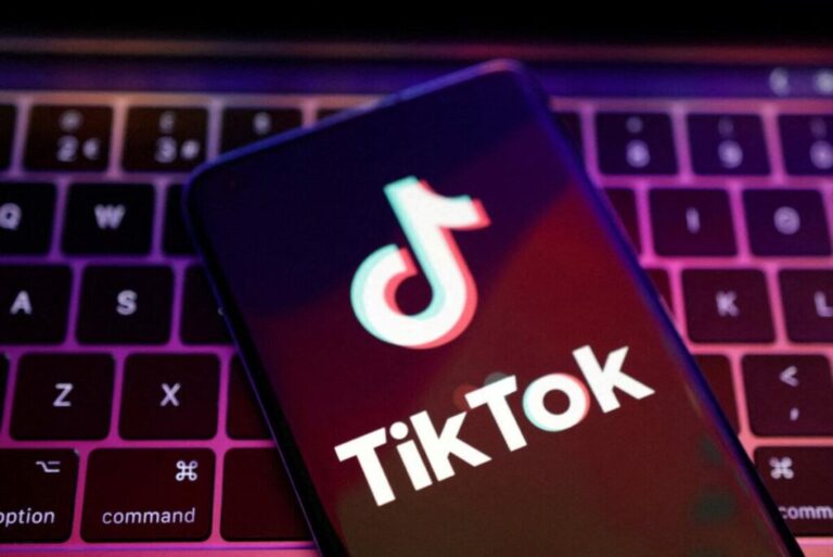 Tik Tok s-a închis pentru utilizatorii din SUA! Președintele Trump declară că va hotărî luni dacă va acorda o amânare a deciziei pentru 90 de zile!