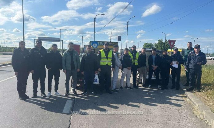 Mașini oprite de Poliția de Frontieră în Giurgiu, într-un caz de trafic de migranți