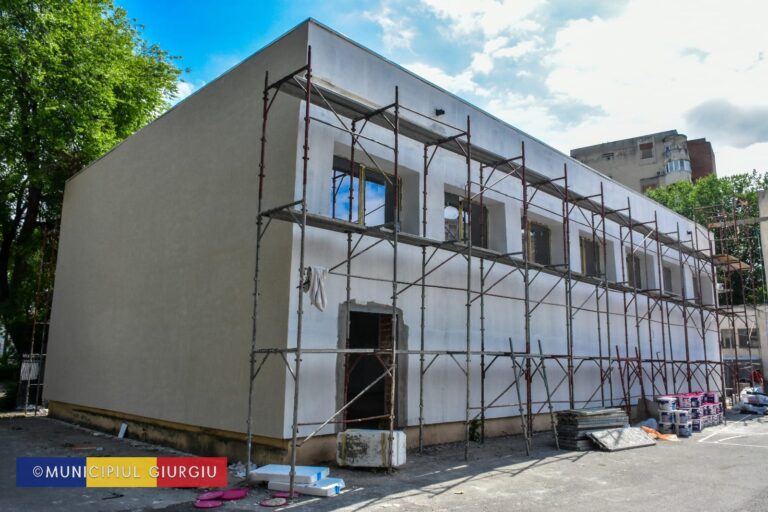 Lucrările de reabilitare de la Colegiul „Ion Maiorescu” avansează: 57% finalizate