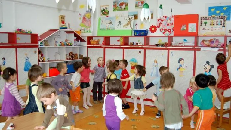 Cum funcționează grădinițele din municipiul Giurgiu, în perioada vacanței de vară…