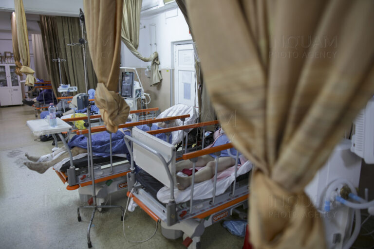 Interzicerea unghiilor lungi și a bijuteriilor, devine lege în Spitalul județean Giurgiu, cu scopul de a opri răspândirea infecțiilor intraspitalicești