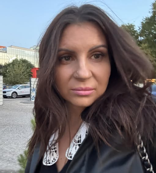Urarea Senatorului Gabriela HORGA, făcută studenților Facultății de Administrarea Afacerilor, la început de an universitar