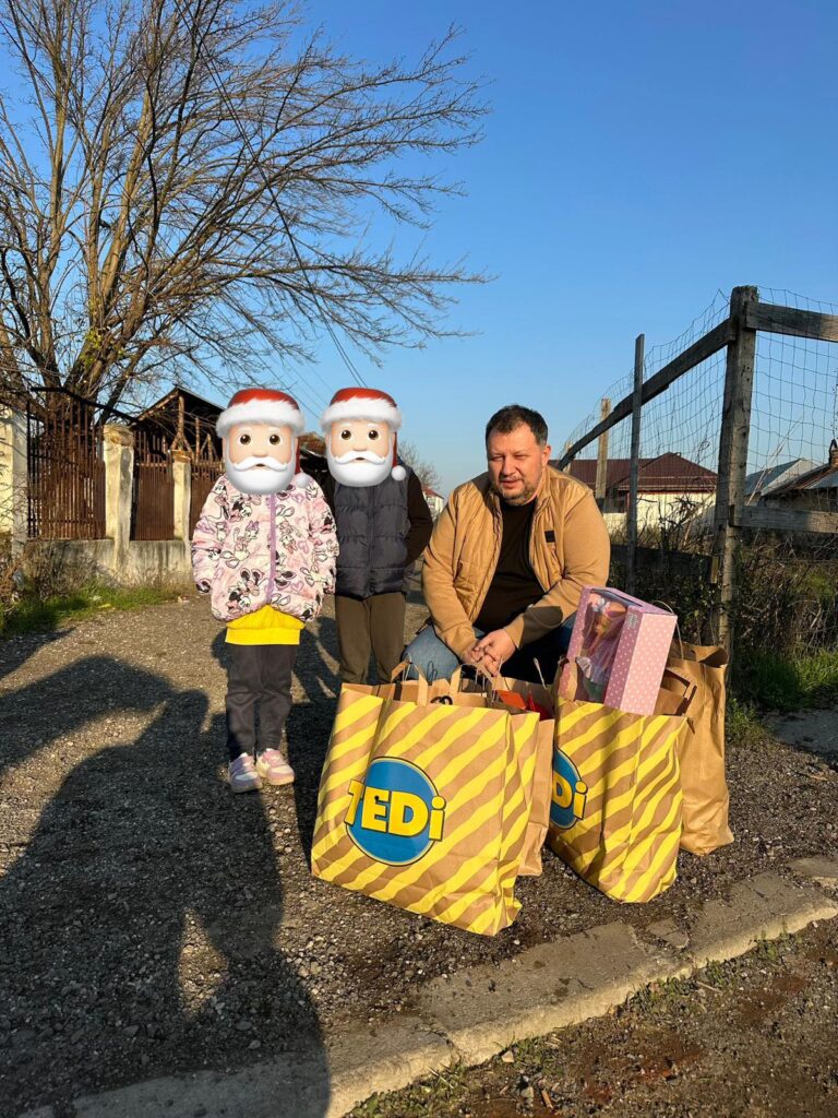 Președintele Consiliului Județean Giurgiu, Toma Petcu,  aduce daruri și bucurie în casele unor giurgiuveni nevoiași, solicitând colegilor săi să fie solidari în acte caritabile, de aceste sărbători…