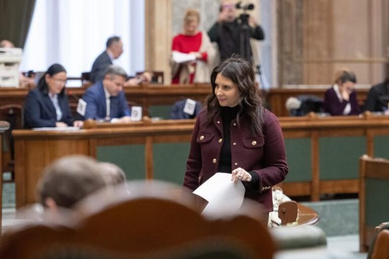 Senator Gabriela HORGA: ”În fiecare zi PSD demonstrează, prin fapte, că se opune reformelor și reducerii cheltuielilor publice!”