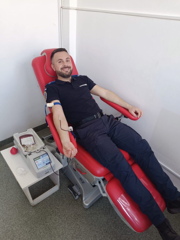 Jandarmii giurgiuveni au dat startul activităților dedicate „Zilei Jandarmeriei Române” printr-o campanie de donare de sânge
