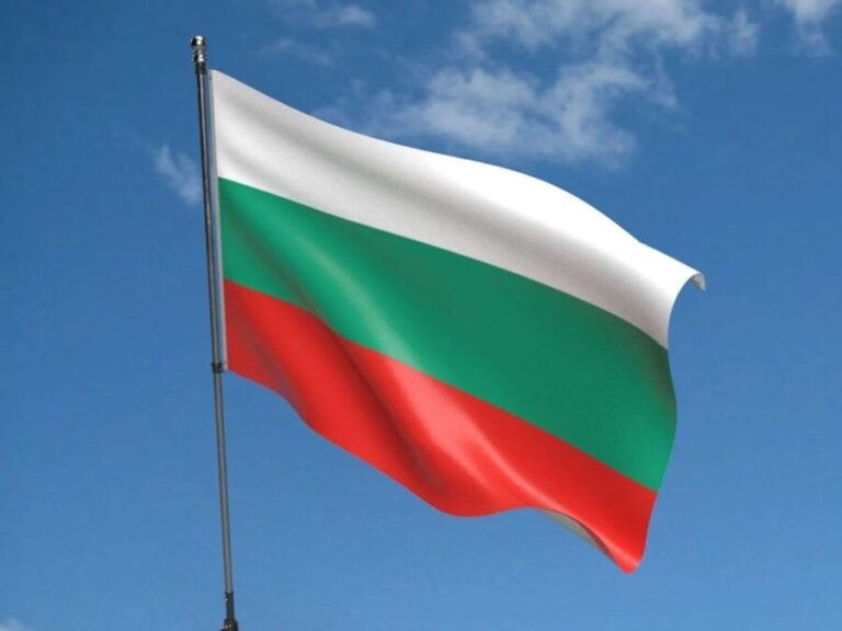 LA MULȚI ANI BULGARIA, noroc bun dragi prieteni, bulgari!