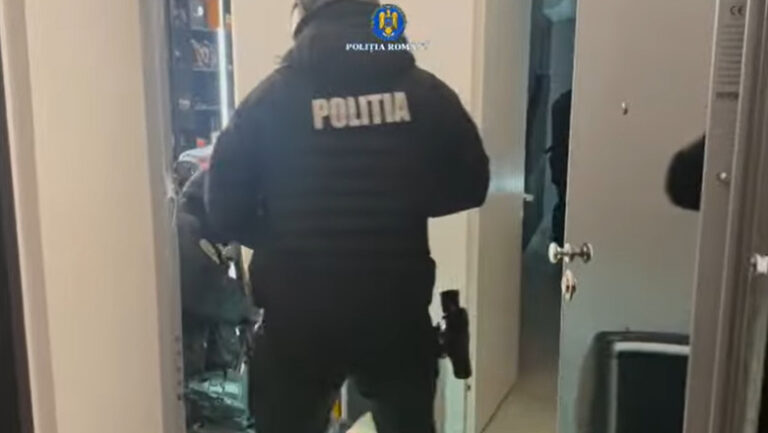 Percheziții la domiciliul unor cetățeni (cadre militare), printre care și giurgiuveni, acuzați pentru delapidare, fals în înscrisuri sub semnătură privată și uz de fals.
