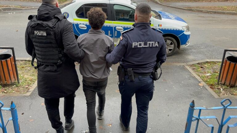 Doi urmăriți, din județul Giurgiu, condamnați la închisoare,  au fost depistați de poliție…