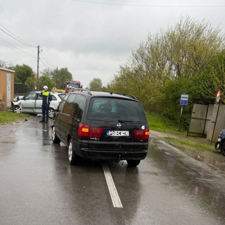 Trei persoane, din care o fetiță de 8 ani, au ajuns la spital în urma unui accident rutier produs la Găiseni, în județul Giurgiu