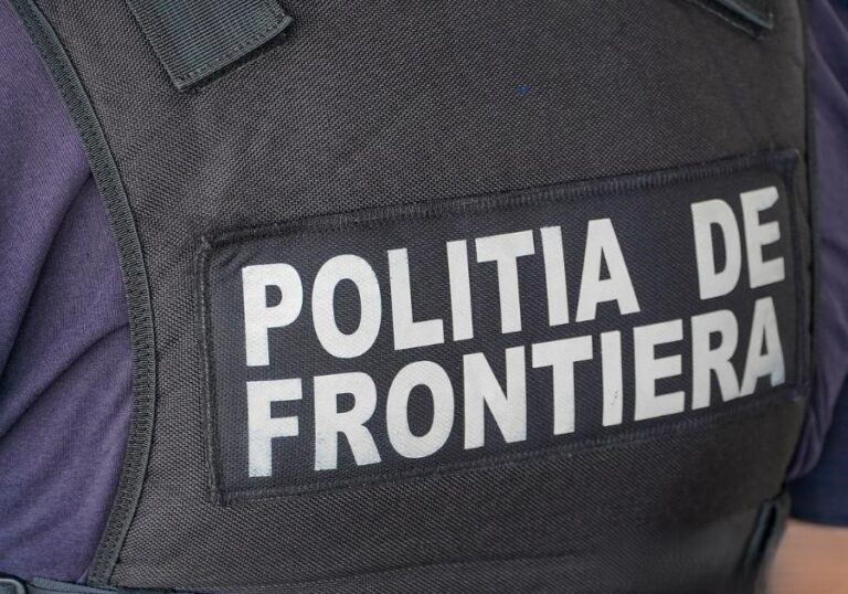 Rețea de trafic de migranți, destructurată la Giurgiu: patru cetățeni străini opriți la graniță, șofer român plasat în arest la domiciliu (VIDEO)