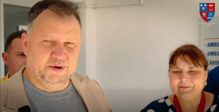 Președintele CJ Giurgiu, Toma Petcu, a vizitat Spitalul Județean de Urgență Giurgiu, în plin proces de modernizare, lăudând managerul pentru realizările de până acum