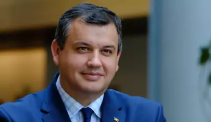 Nominalizarea lui  Eugen Tomac ca premier, de către președintele Nicușor Dan, deschide drumul către alegeri anticipate