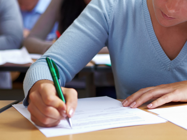 Astăzi a început Bacalaureatul 2026, sesiunea iunie-iulie. Ce este interzis…