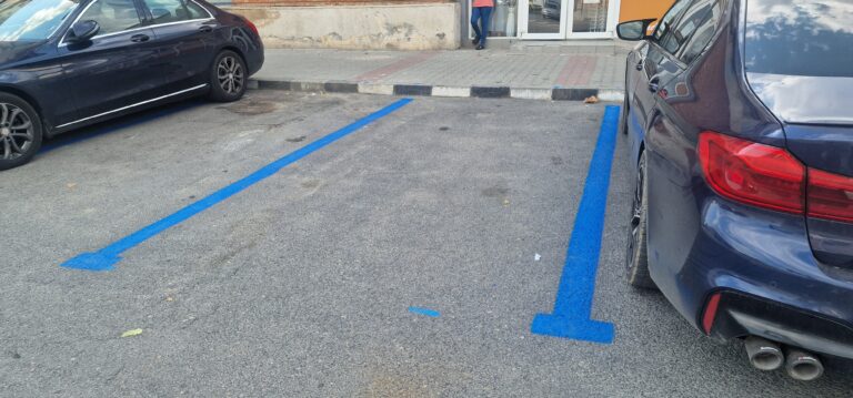 În municipiul Giurgiu se trasează locurile de parcare cu plată