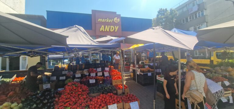 Lista prețurilor produselor (legume, fructe, zarzavaturi), din marketul „ANDY”, situat în strada Tineretului  