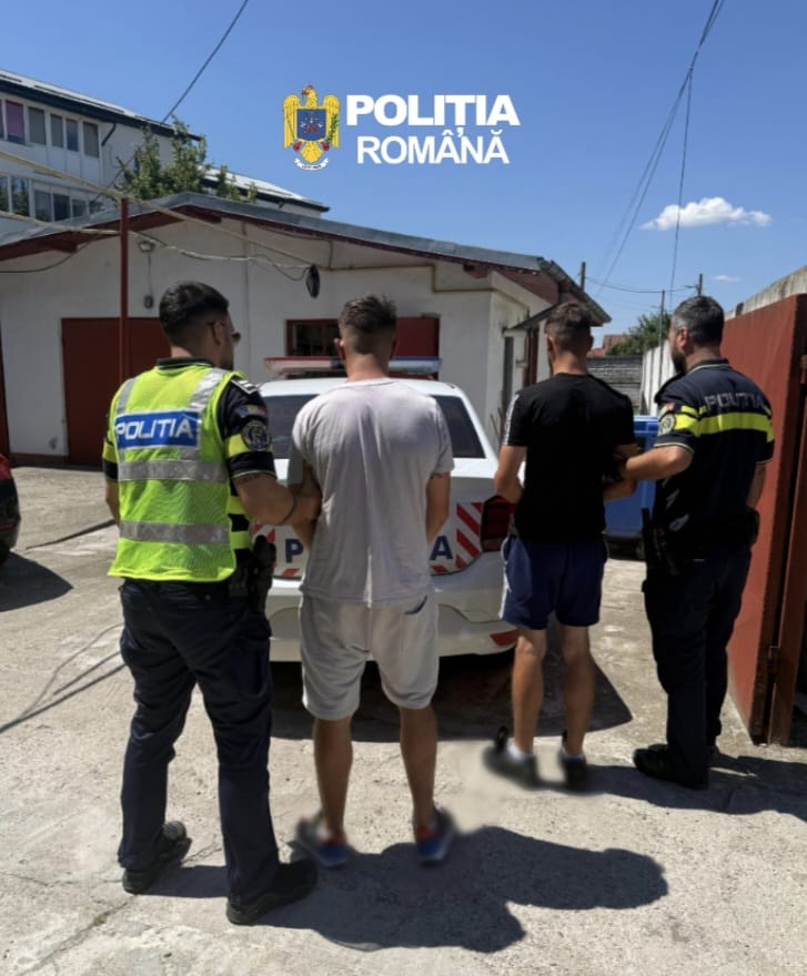 O noapte de distracție s-a transformat într-un coșmar! Doi frați, arestați după ce un tânăr a ajuns la spital înjunghiat