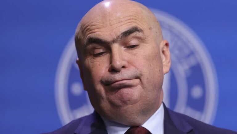 Deputat Marian MINA: „Premierul DEMIS Ilie Bolojan continuă să afunde România în CRIZĂ!”