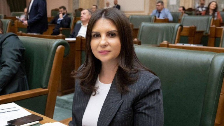 Senator Gabriela HORGA: „Interzicerea mandatului imperativ este una dintre garanțiile fundamentale ale democrației.”