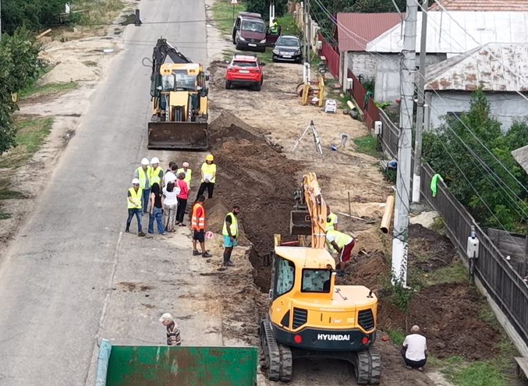 SC Apa Service SA Giurgiu: În comuna Mârșa, lucrările la rețeaua de canalizare sunt în plină desfășurare