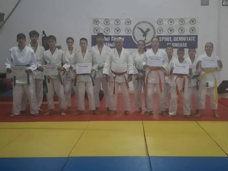 Un examen exemplar la CS Aquila Giurgiu. Examen de centuri Colorate, reușit 100%, sub îndrumarea antrenorului Ion CHELU