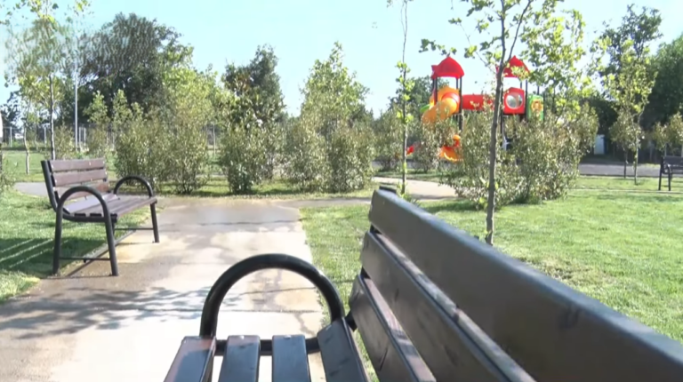 Călugăreni își continuă  procesul de modernizare: satul Moșteni are, de câteva luni, un parc modern pentru copii, tineri și bunici