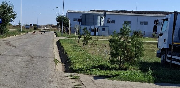 După ce voluntarii pleacă, curățenia continuă. Cum sunt gestionate deșeurile care ajung la CMID Frătești – Giurgiu