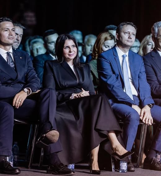 Senator Gabriela HORGA: „Cum ar arăta o Românie în care merită să-ți faci planuri de viitor? În care găsești un loc de muncă bine plătit fără să fii nevoit să pleci”.